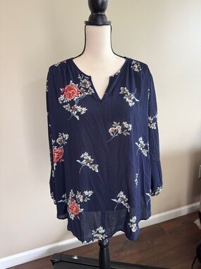 Plus Size Navy Floral Split V-Neck Blouse with Elastic Wristband Size 2X